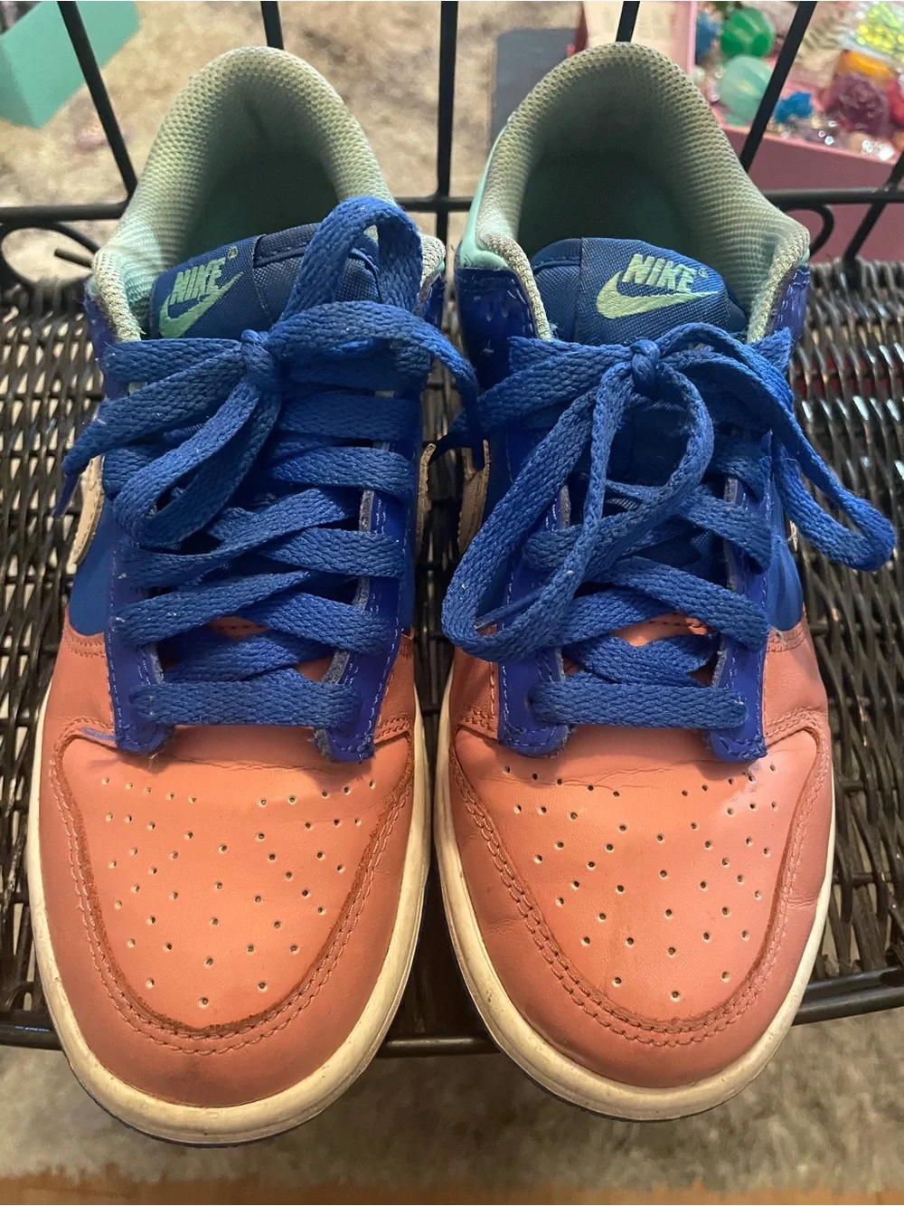 Nike Youth Blue and Coral Low-Top Sneakers size 5.5